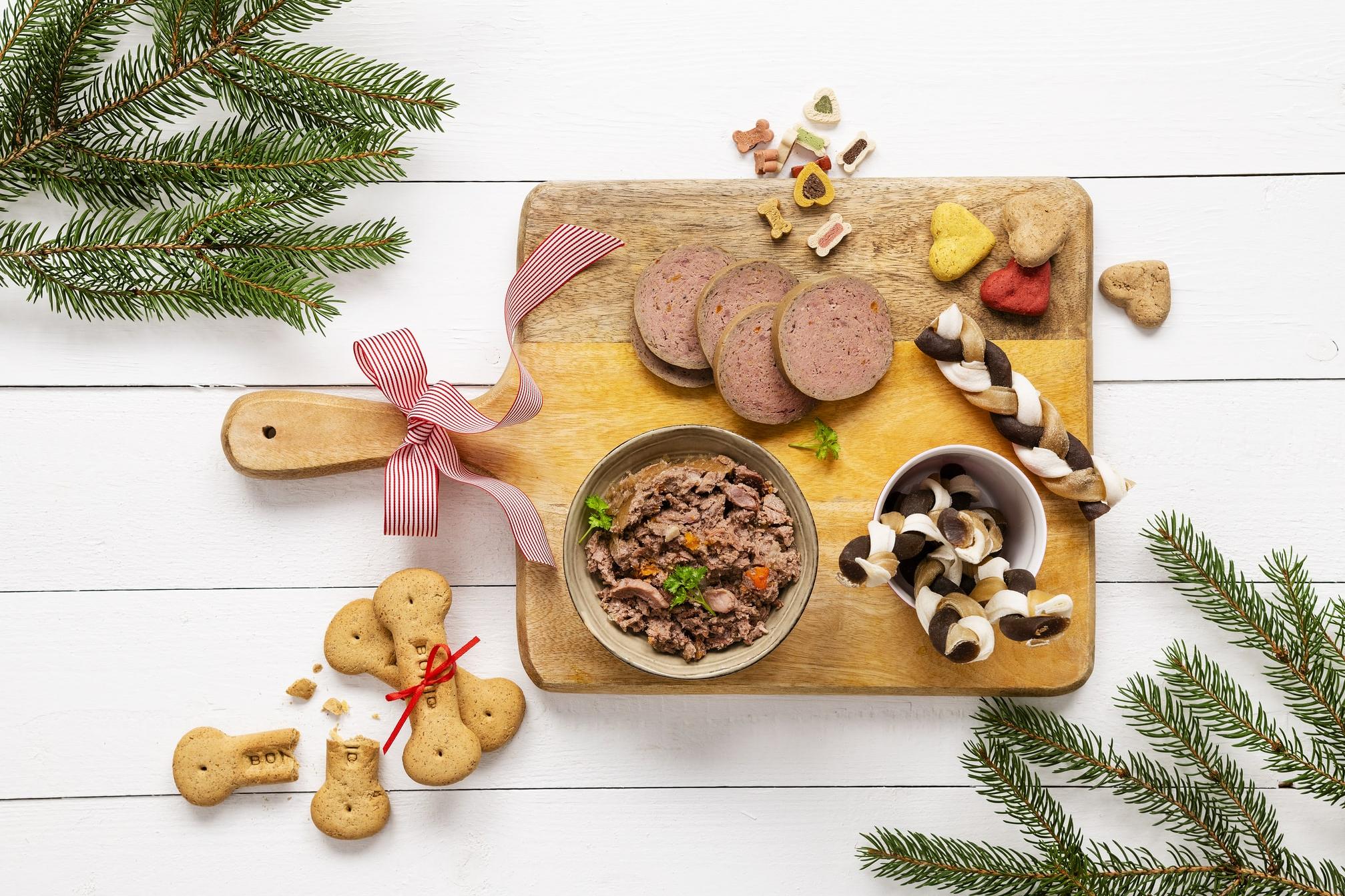 kerst-apéro-snackplank-voor-honden-noel-apéro-pour-chiens